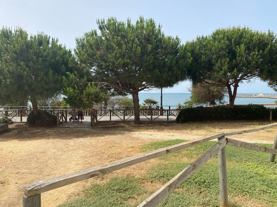 Apartamento A Unos Pasos De La Playa โรตา ภายนอก รูปภาพ